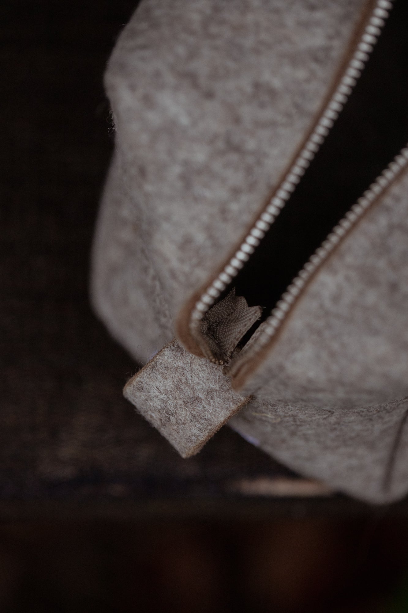 Wool felt bags by Retrosaria Rosa Pomar